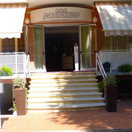 קאטוליקה Hotel D'Annunzio מראה חיצוני תמונה