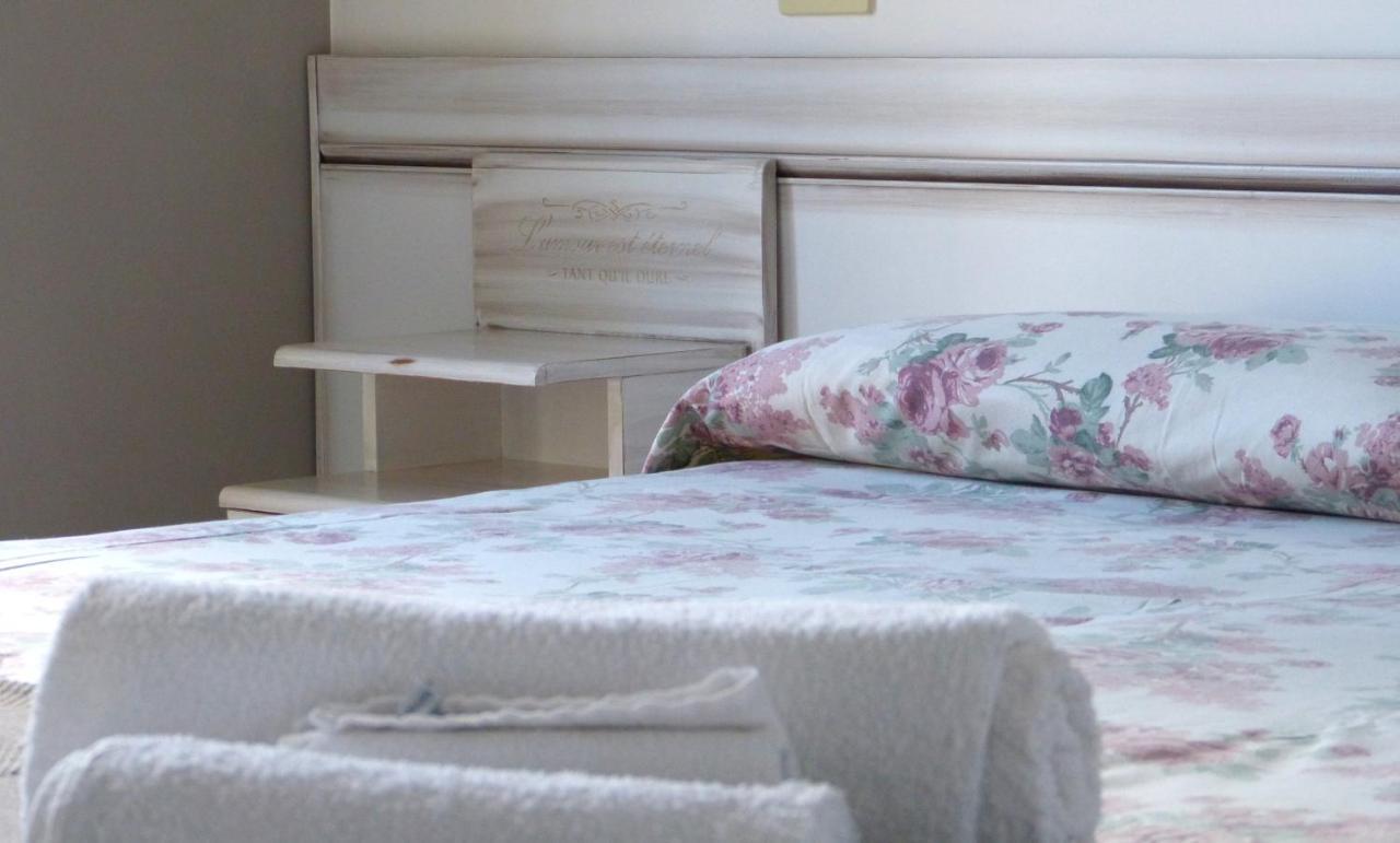 קאטוליקה Hotel D'Annunzio מראה חיצוני תמונה
