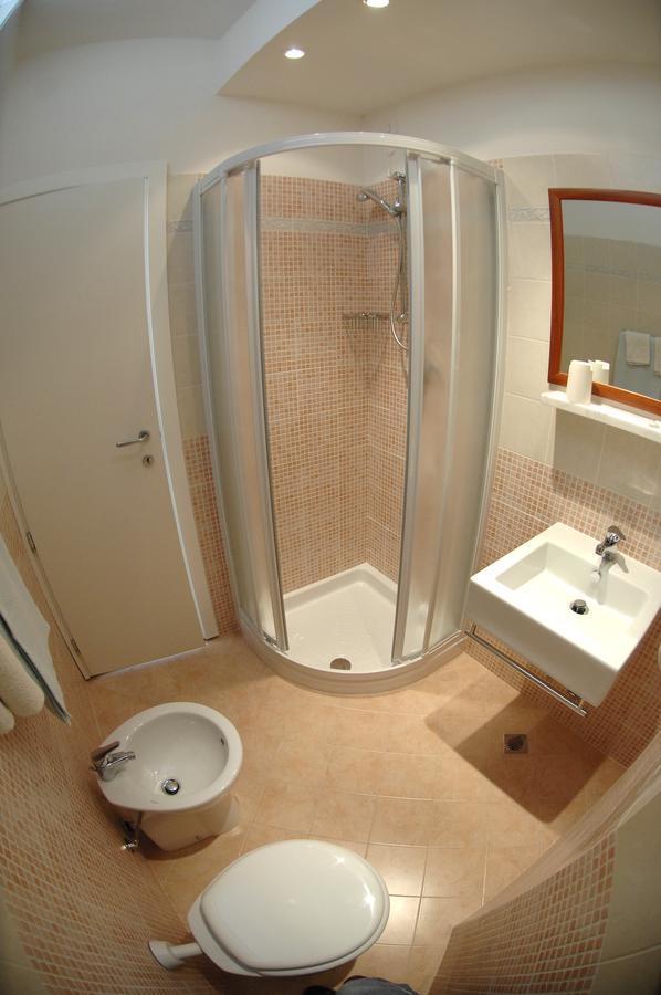 קאטוליקה Hotel D'Annunzio מראה חיצוני תמונה