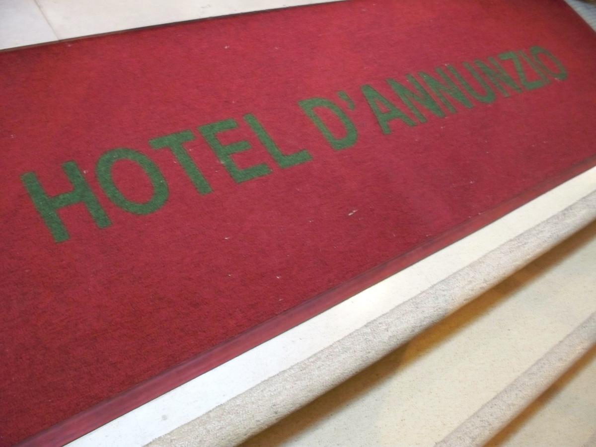 קאטוליקה Hotel D'Annunzio מראה חיצוני תמונה