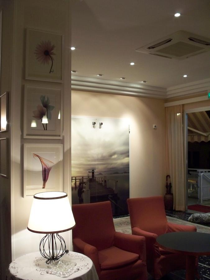 קאטוליקה Hotel D'Annunzio מראה חיצוני תמונה